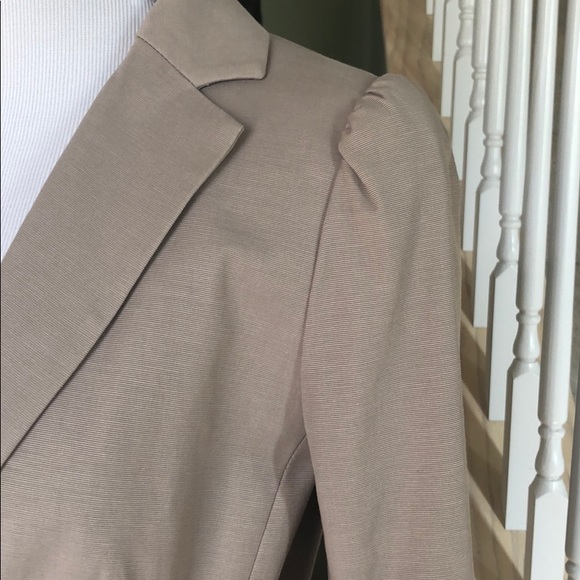 Loft Jacket - Picture 3 of 8